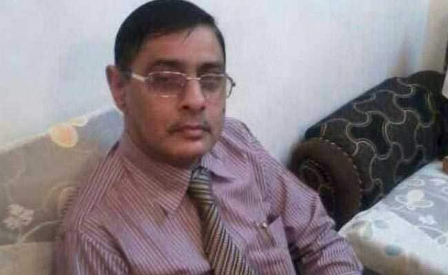 दिल्ली : जन्मदिन के मौके पर पसरा मातम, दिलशाद कॉलोनी के घर में आग-4 की मौत दिल्ली : जन्मदिन के मौके पर पसरा मातम, दिलशाद कॉलोनी के घर में आग-4 की मौत