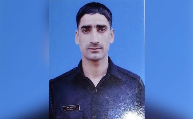 Territorial Army Soldier Missing In Kashmir With AK-47 Suspected To Have Joined Terrorists
