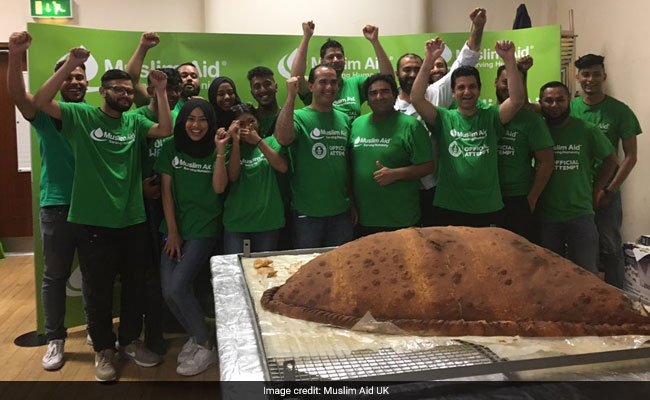 "The Entire Kitchen Looked like a Construction Site", Shared the Makers of the World's Largest Samosa