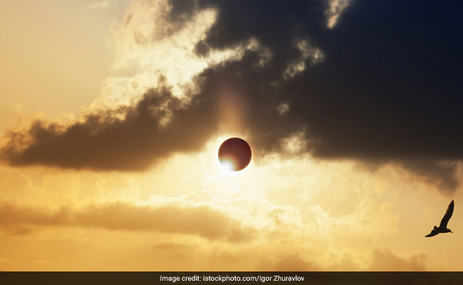 '20 Seconds Of Burning': Partly Blinded After Viewing Solar Eclipse