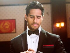 <I>A Gentleman</i> Box Office Collection Day 2: Sidharth Malhotra, Jacqueline Fernandez's Film Scores Rs 8.40 Crore