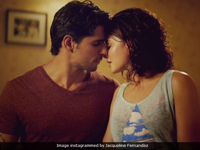 <i>A Gentleman</i> Preview: Is Sidharth Malhotra And Jacqueline Fernandez's Film Risky Or Romantic?