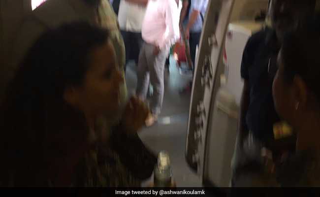 Flight Delayed, Air India Passengers Allegedly Sat Without AC For 3 Hours