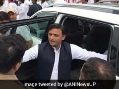 Uttar Pradesh Police Detain Akhilesh Yadav On Way To Attend Protest Rally