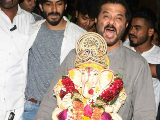 Ganesh Chaturthi 2017: Salman Khan To The Kapoors, How Bollywood Celebrated Last Year