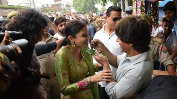 Jab Harry Met Sejal’s Anushka Sharma and Her Taste of Banaras ka Paan