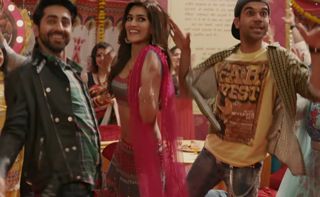 Bareilly Ki Barfi Movie Review: Kriti Sanon Makes This Sweet ...