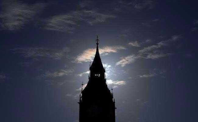 London's Famous 'Big Ben' Bell To Fall Silent For 4 Years