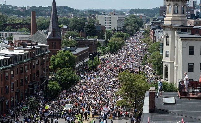 Boston March Against Hate Speech Avoids Charlottesville Chaos