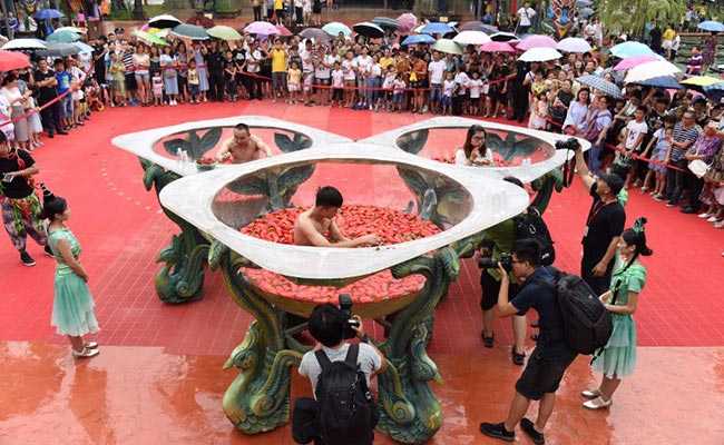 chilli eating contest