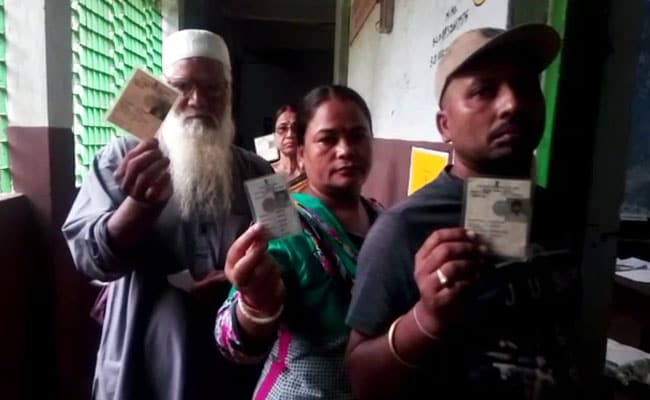 After Sporadic Clashes, Voting On For 7 Municipal Bodies In West Bengal