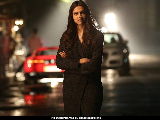 Mumbai Rain Disrupts City. Deepika Padukone, Priyanka Chopra And Others Post Updates And Life Hacks