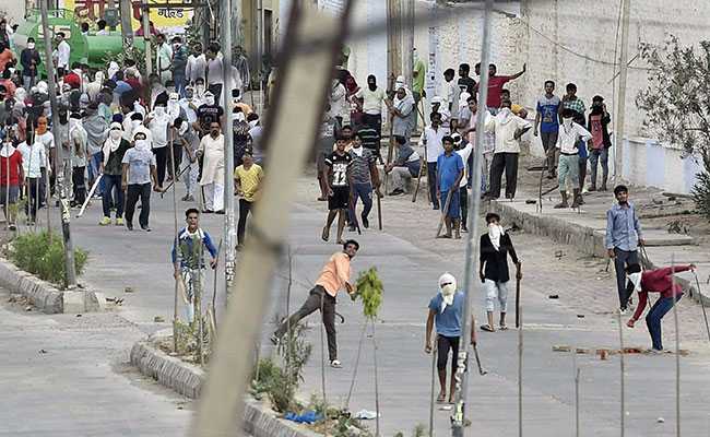 Blog: Blog On Reporting From Dera HQ As Violence Erupted, <i>Premis</i> Went On Prowl