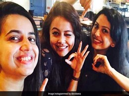 30 साल की हुईं टीवी की गोपी बहू, दोस्तों के साथ सेलिब्रेट किया बर्थडे 30 साल की हुईं टीवी की गोपी बहू, दोस्तों के साथ सेलिब्रेट किया बर्थडे