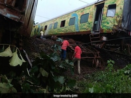 Duronto Derailment: Drivers Say Yoga Helped Them Keep Calm Duronto Derailment: Drivers Say Yoga Helped Them Keep Calm