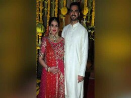 दूसरी बार दुल्हन बनीं ईशा देओल, देखें Wedding Photos दूसरी बार दुल्हन बनीं ईशा देओल, देखें Wedding Photos