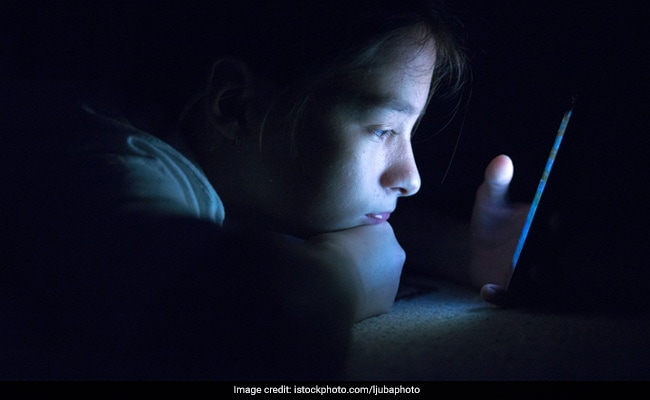 Is Your Child Glued to the Screen? Here's How You Can Protect their Eyes Naturally