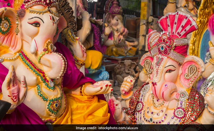 Ganesh Chaturthi 2017: गणेशोत्सव में कुछ यूं घोलें इको फ्रेंडली रंग...