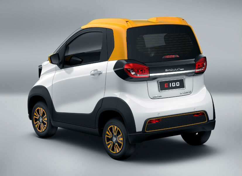 gm saic baojun e100 electric car rear