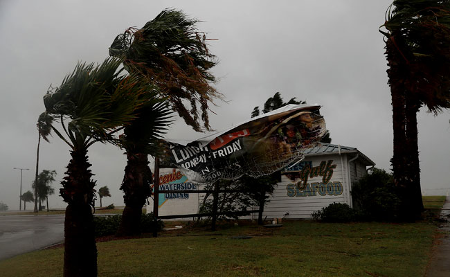 Hurricane Harvey Hits Texas, Bringing Heavy Rain, Storm Surge