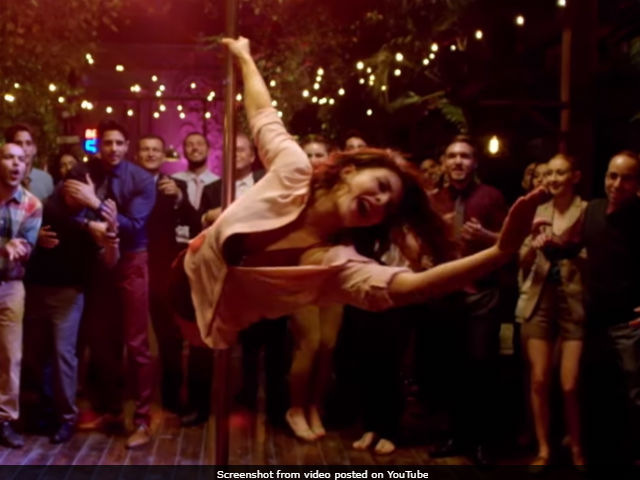 <i>Chandralekha</i> From <i>A Gentleman</i>: In Which Jacqueline Fernandez Stuns Sidharth Malhotra With A Pole Dance