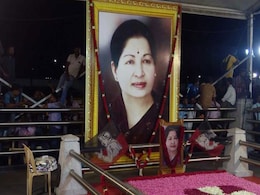 जयललिता पर ‘हो सकता है कि हमला हुआ हो : भतीजी दीपा जयकुमार जयललिता पर ‘हो सकता है कि हमला हुआ हो : भतीजी दीपा जयकुमार