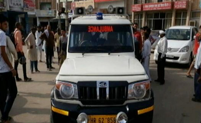 हरियाणा : एंबुलेंस का रास्ता रोकने की वजह से मरीज की मौत, बीजेपी नेता पर आरोप