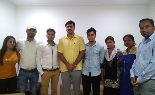 जिंदगी भर साथ निभाने के लिए तोड़ दी धर्म की दीवार और समाज की बंदिशें