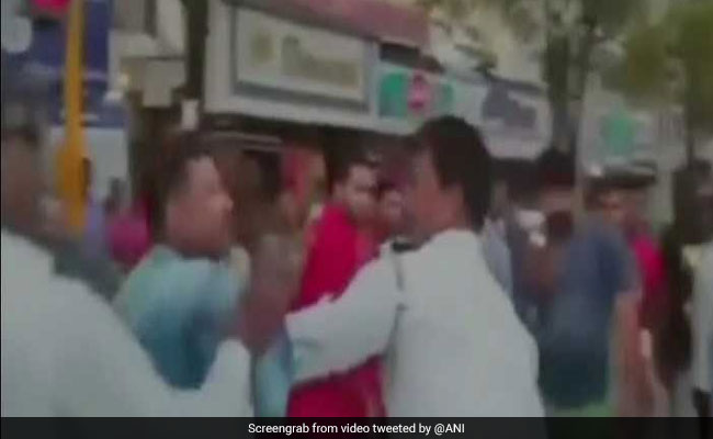 Video Of Man Slapping Mumbai Cop Goes Viral