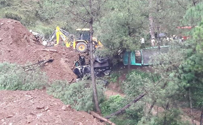 7 Dead, Over 20 Missing As Landslide Sweeps Away Buses In Himachal Pradesh