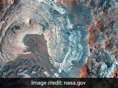 NASA Mars Probe Captures Stunning Image Of Snowy Dunes