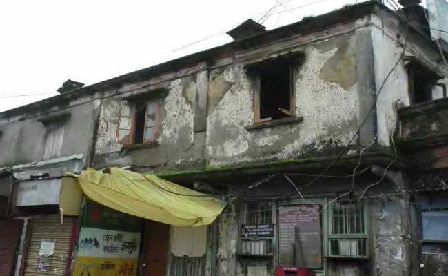 Gorkha Janmukti Morcha's Town Office Set On Fire. Darjeeling <i>Bandh</i> Enters 57th Day