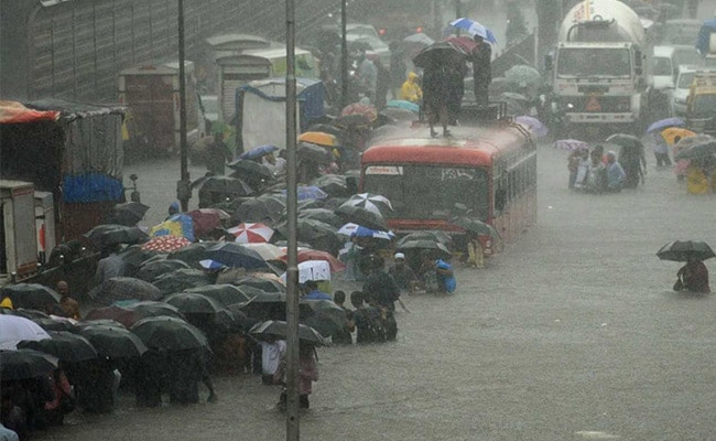 BEST Does Its Best To Provide Relief To Rain-Hit Mumbaikars