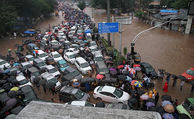 mumbai rains traffic pti