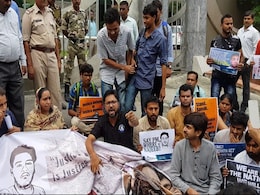 Will Vote For Party That Brings Najeeb Back: Missing JNU Student's Mother Will Vote For Party That Brings Najeeb Back: Missing JNU Student's Mother
