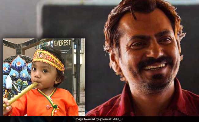 जन्माष्टमी पर कृष्ण बने नवाजुद्दीन सिद्दीकी के बेटे, ट्विटर पर हुआ बवाल जन्माष्टमी पर कृष्ण बने नवाजुद्दीन सिद्दीकी के बेटे, ट्विटर पर हुआ बवाल