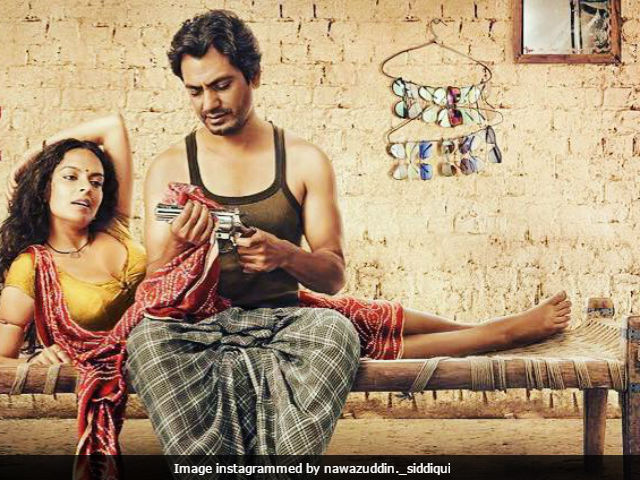 <i>Babumoshai Bandookbaaz</i> New Poster: Nawazuddin Siddiqui Looks All Set To 'Kill'