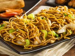 Indian Chinese Food: How Hakka Noodles and Manchurian Started a Cult Cuisine Indian Chinese Food: How Hakka Noodles and Manchurian Started a Cult Cuisine
