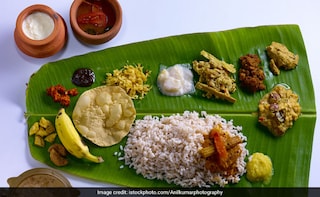 Onam Sadhya 2023:The Grand Vegetarian Feast with 26 Dishes