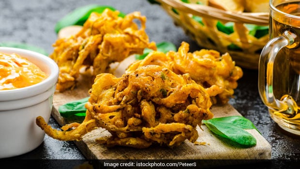 onion pakoda