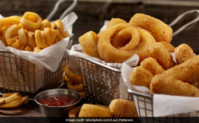 Onion Rings with Coconut Chutney