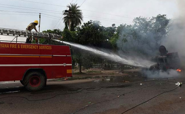 Dera Violence: Sitaram Yechury Asks Narendra Modi, Manohar Lal Khattar To Abide By 'Rajdharma'