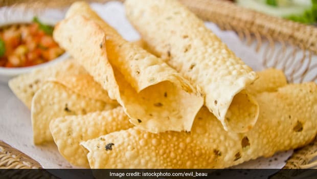 Lip-Smacking Ways to Use Papad: From Masala Papad to Rolls and Chaats