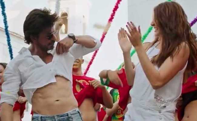 Jab Harry Met Sejal: 'फुर्र...' में नजर आए शाहरुख खान के एब्‍स, आपने देखे?