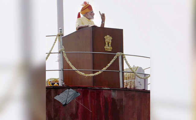 A Kite Landed Below Podium As PM Modi Made His Independence Address