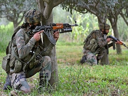8 Security Personnel Killed In Terror Attack In Jammu and Kashmir's Pulwama 8 Security Personnel Killed In Terror Attack In Jammu and Kashmir's Pulwama