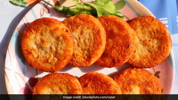 Winter Recipes: How To Make Matar Pattice For A Quick Evening Snack (Recipe Inside)