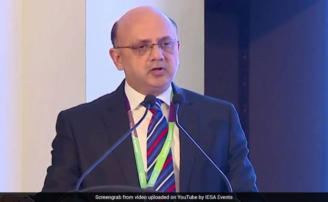 Senior Bureaucrat Rajiv Bansal Appointed Air India Chief