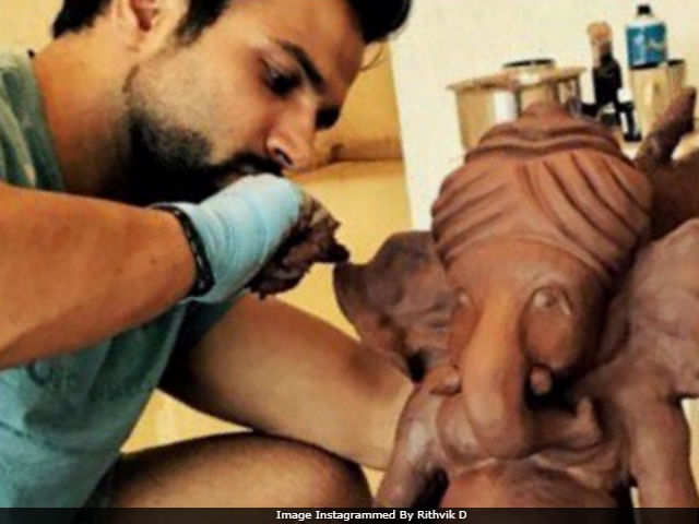 Ganesh Chaturthi: Rithvik Dhanjani Is Making His Own Ganpati Idol. See Pic