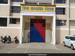 गुरमीत राम रहीम की सुरक्षा बनी सुनारिया जेल के कैदियों के लिए सिरदर्द, बंदियों ने की हड़ताल गुरमीत राम रहीम की सुरक्षा बनी सुनारिया जेल के कैदियों के लिए सिरदर्द, बंदियों ने की हड़ताल